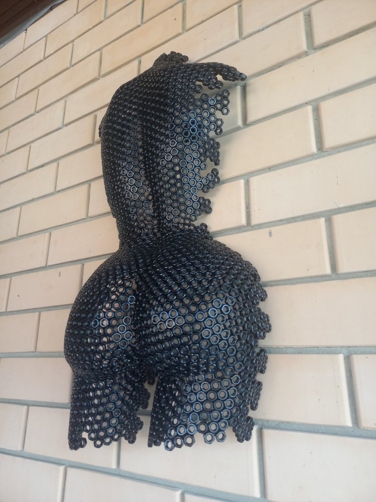 Скульптура девушки/барельеф 