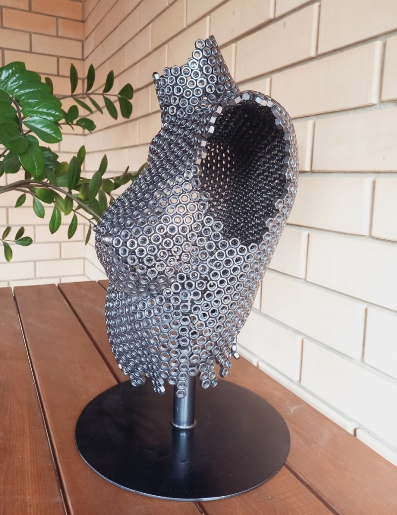 Скульптура девушки/бюст