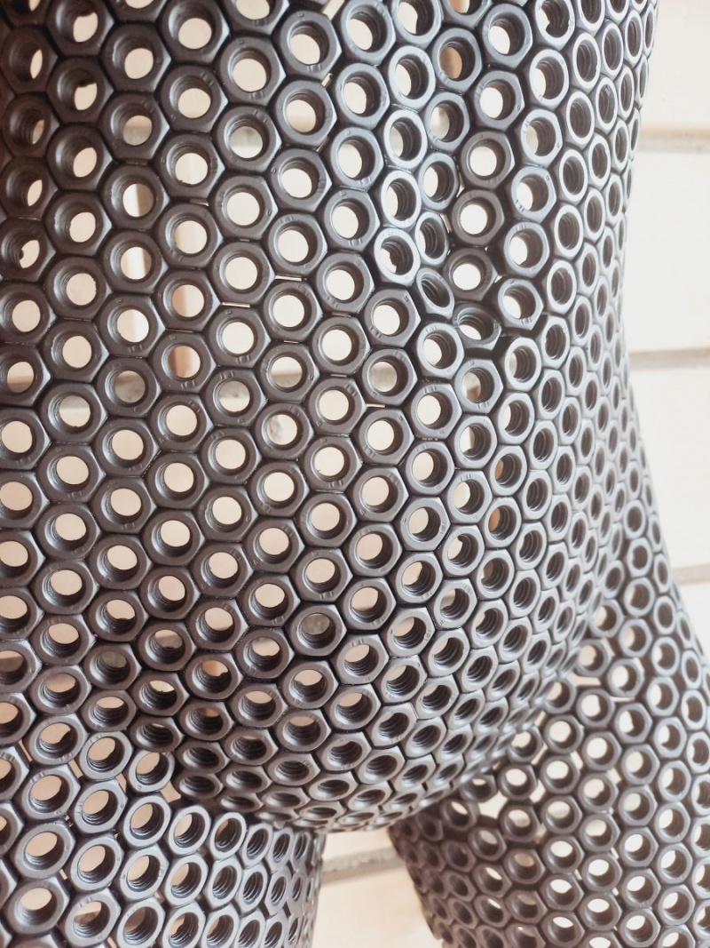 Скульптура девушки/барельеф «Grace of Steel»